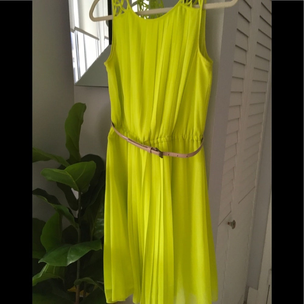 JESSICA SIMPSON DRESS 🌟